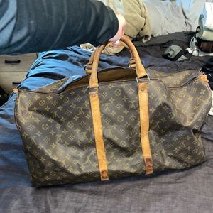 Authentic Louis Vuitton keep all 55